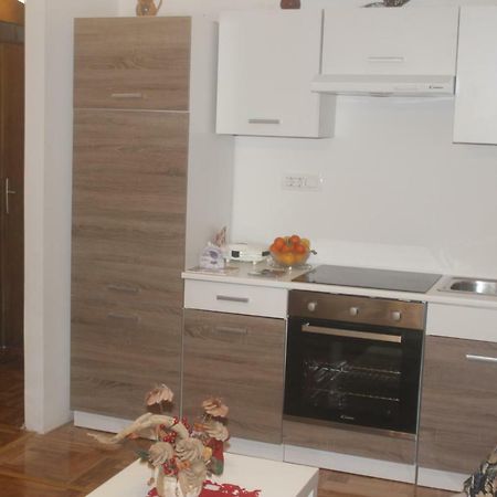 Apartman Jadranka Njivice Extérieur photo