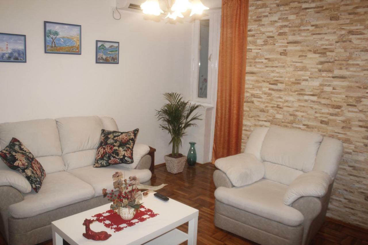 Apartman Jadranka Njivice Extérieur photo