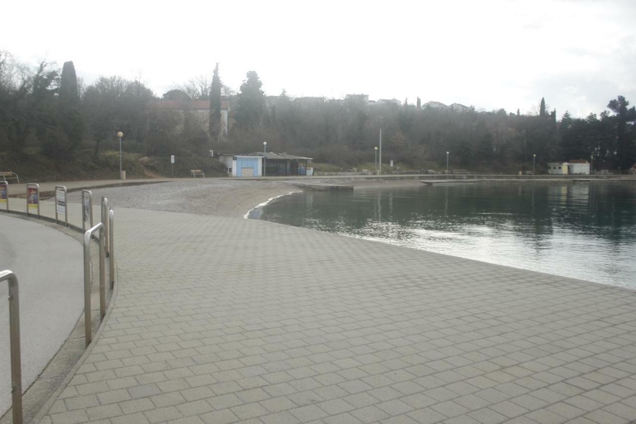 Apartman Jadranka Njivice Extérieur photo